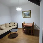 Tirent Apartment-Cozy 2-Bedroom Stay In Don Bosko