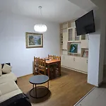 Tirent Apartment-Cozy 2-Bedroom Stay In Don Bosko