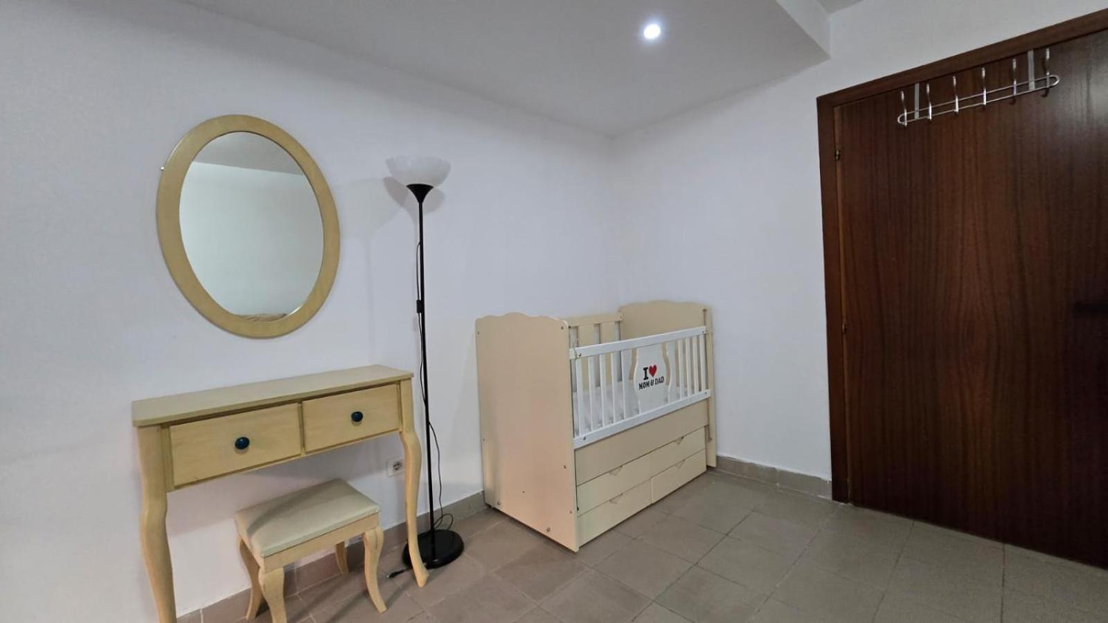 Tirent Apartment-cozy 2-bedroom In Don Bosko Leilighet *